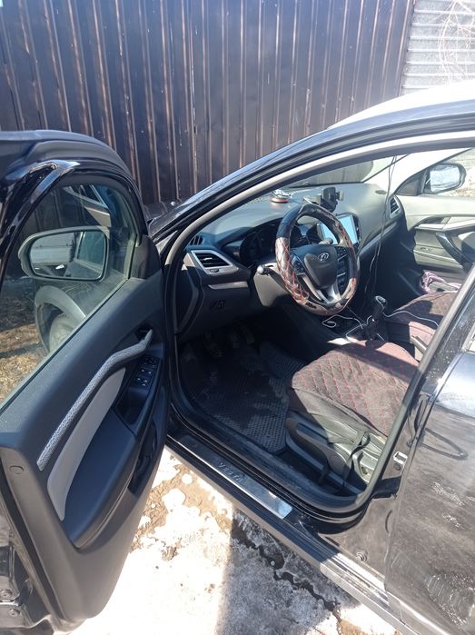 Веста св кросс 2021