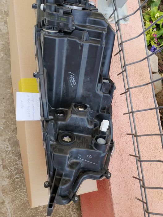 Преден десен фар Тойота Ярис 2022 г.