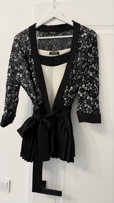 Продам костюм тройка