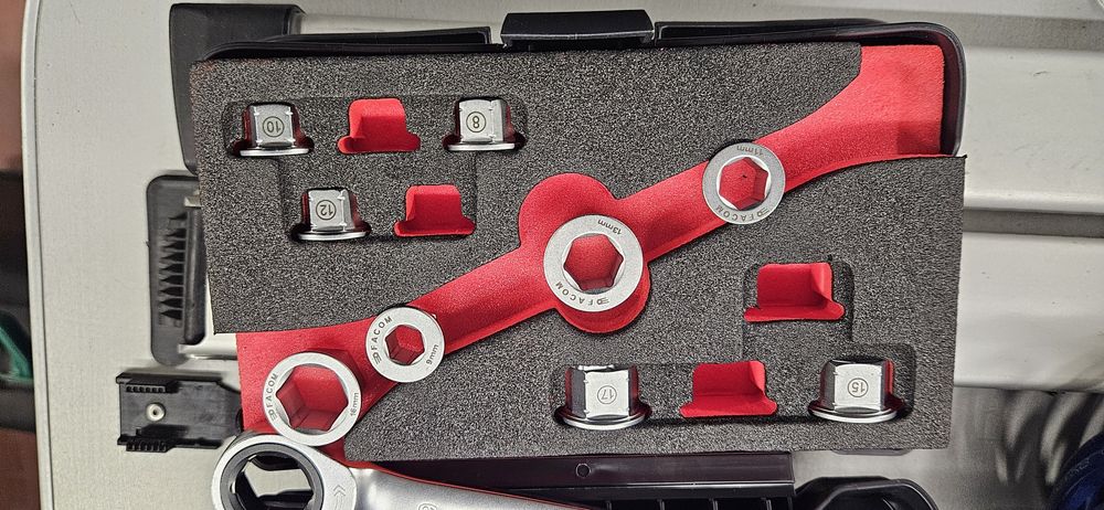 Trusa chei combinate cu clichet FACOM