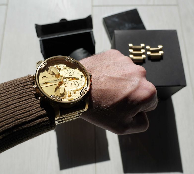 DIESEL мъжки часовник златен - УНИКАТ!