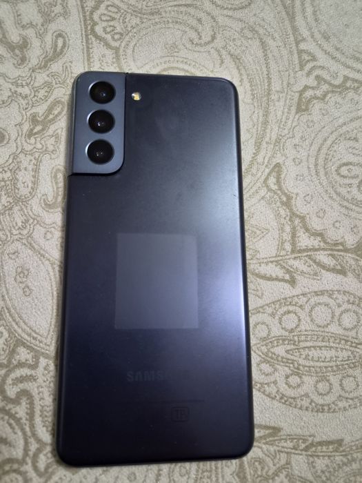 Смартфон Samsung S21