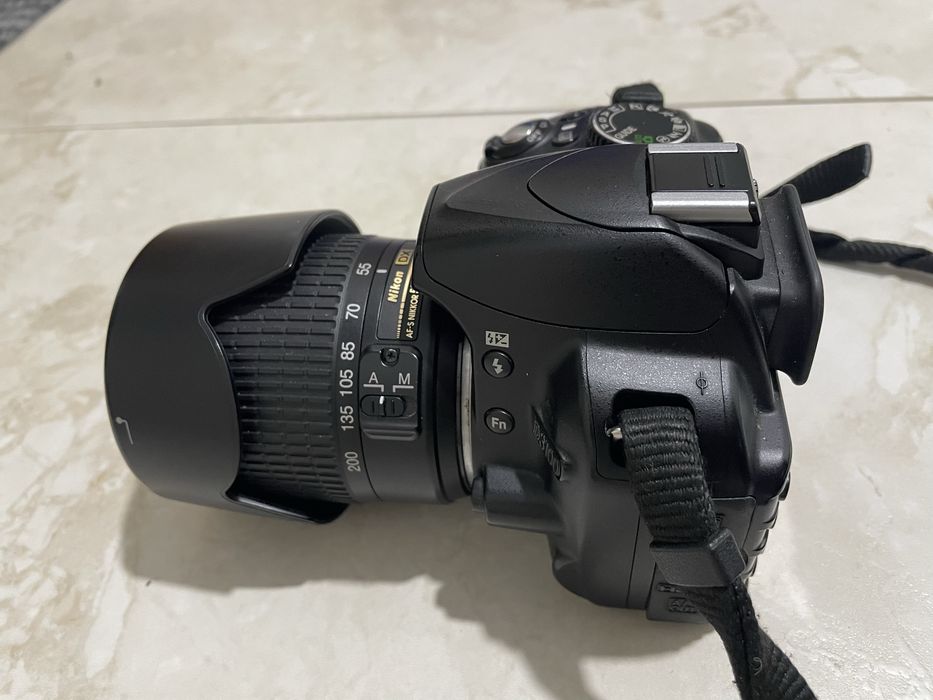 Nikon D3100 + объектив 55–200mm