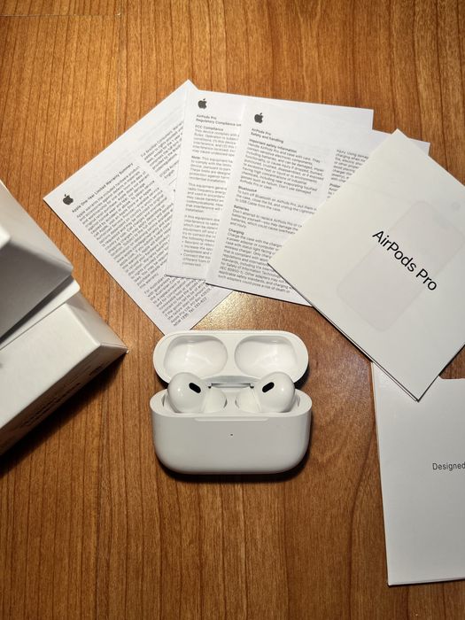 Apple Airpods pro 2 - Cadoul Ideal.