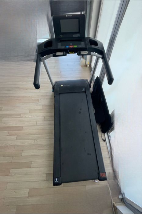 Bandă de alergat LifeSpan TR5500i