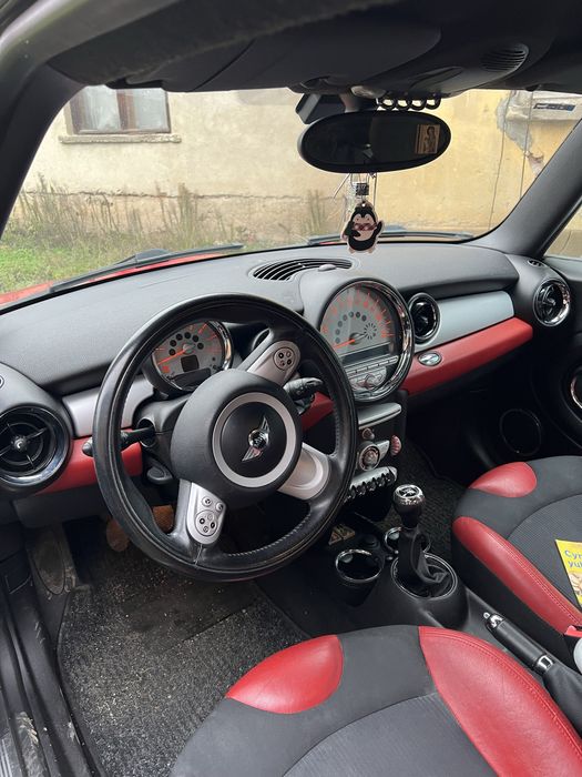 Mini Cooper R56 1.6i