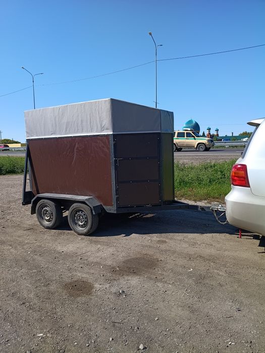 Продам прицеп коневозка