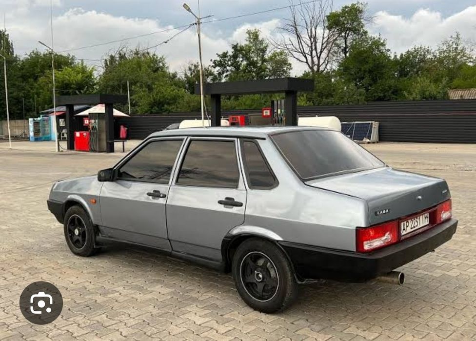 Vaz 21099 sotiladi