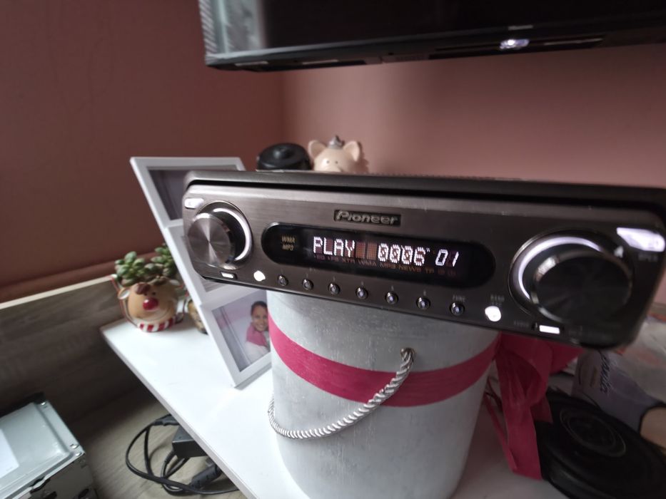 Продавам Pioneer deh-p77mp