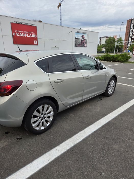 OPEL Astra 2010 — imagine 3