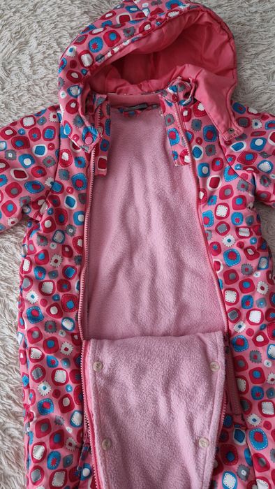 Продам комбинезон на девочку