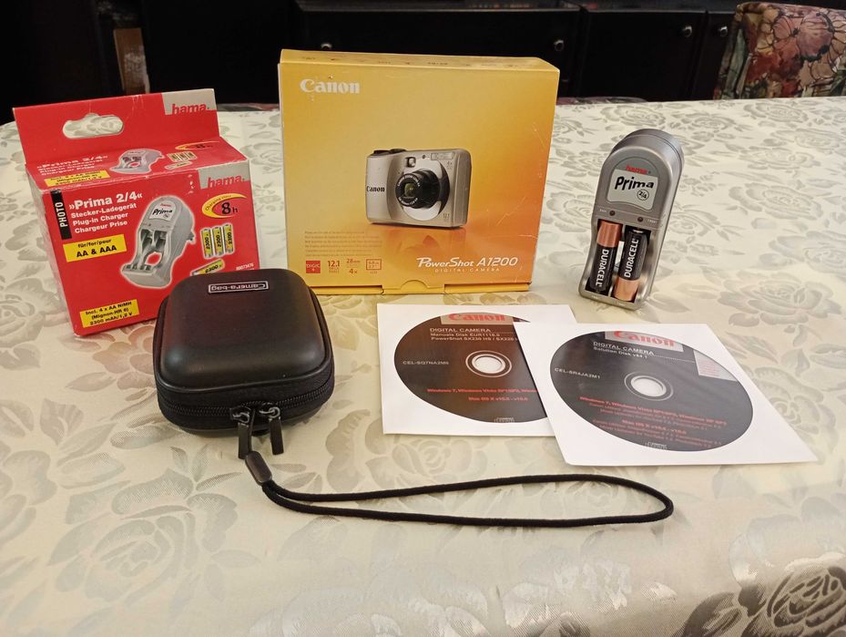 Цифров фотоапарат Canon Powershot A1200 12.1 MP с 4x оптично увеличение (сребрист)
