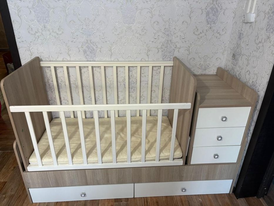 Детский манеж с матрацем