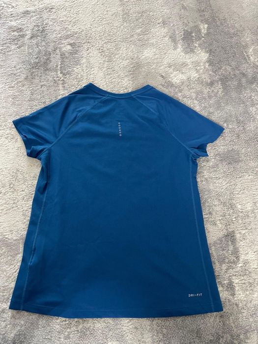 Tricou Nike Performance dama marimea M albastru