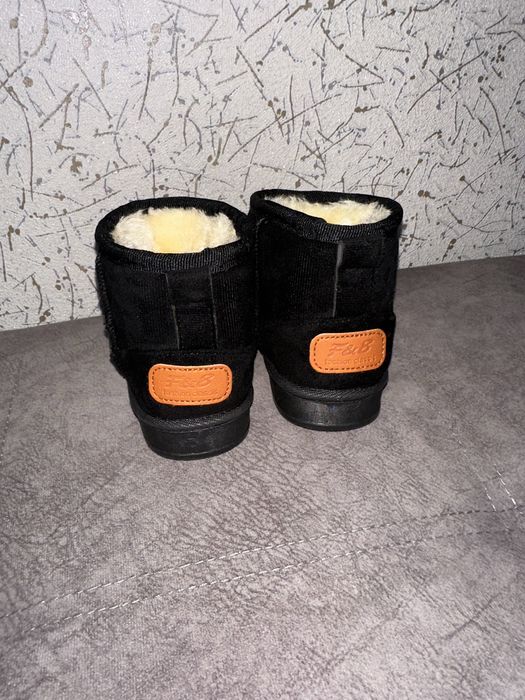 Продам детские сапожки (Угги)