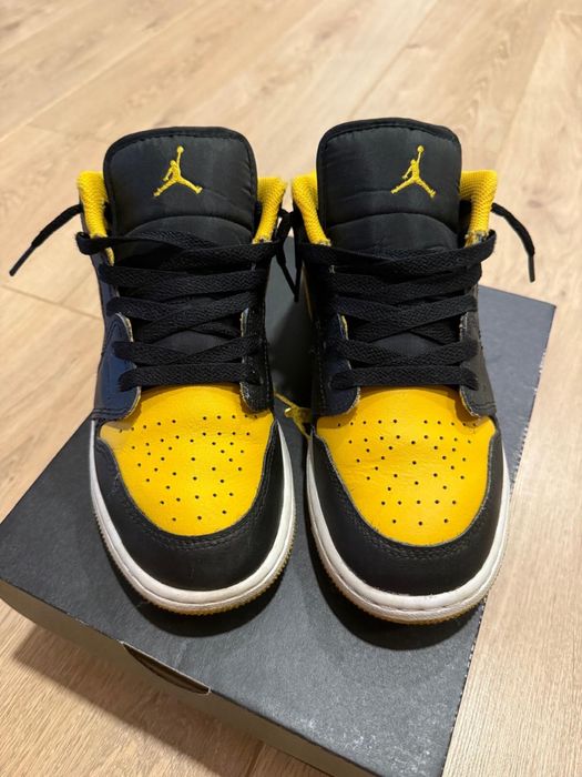 Adidasi Jordan 1 Low