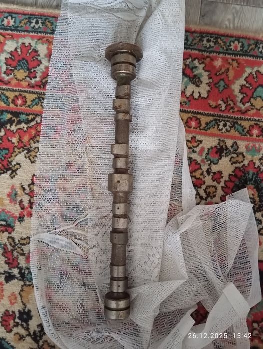 Распредвал на москвич