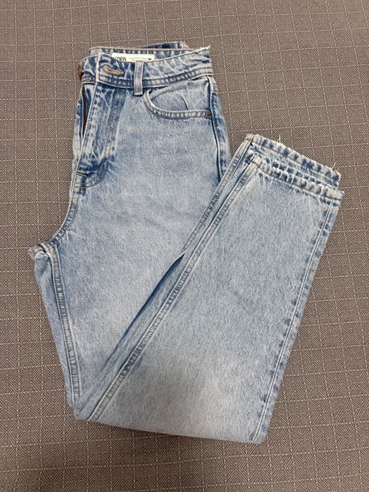 Дамски дънки и панталони – Zara