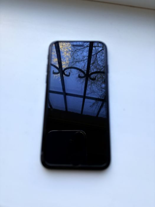 Продам Iphone SE 3  256 gb Midnight