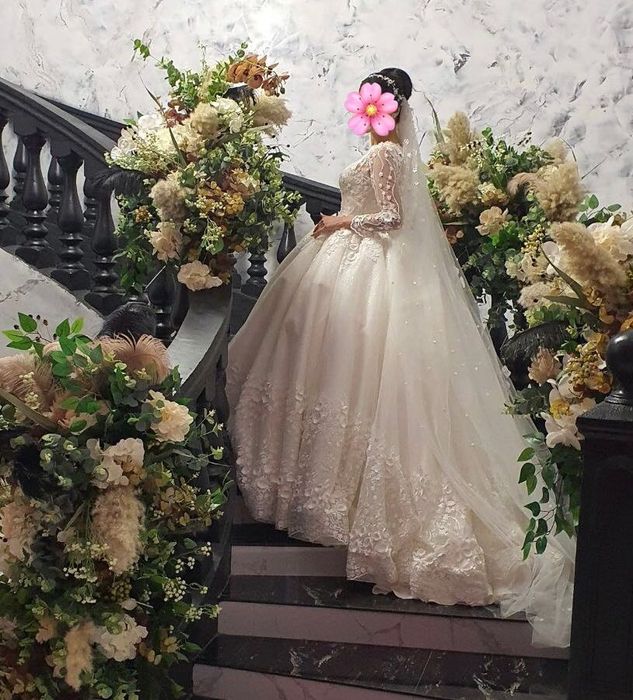 Свадебное платье