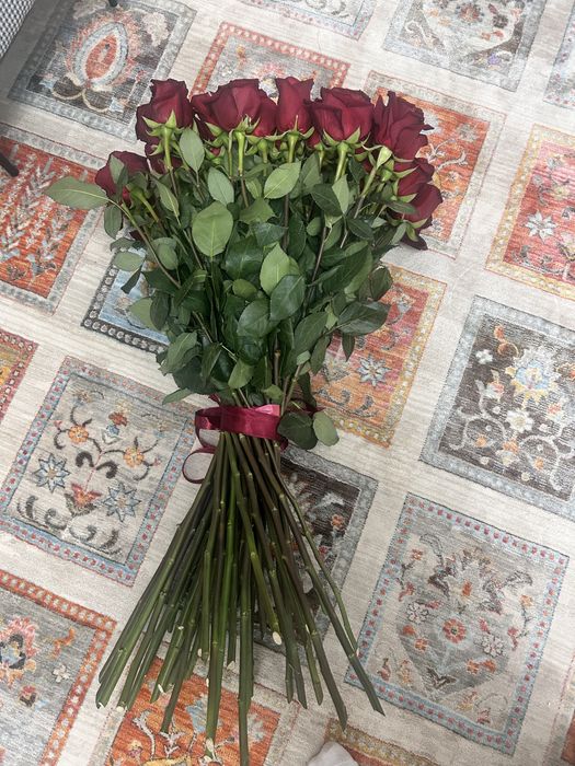 Продам голаднские метровые розы