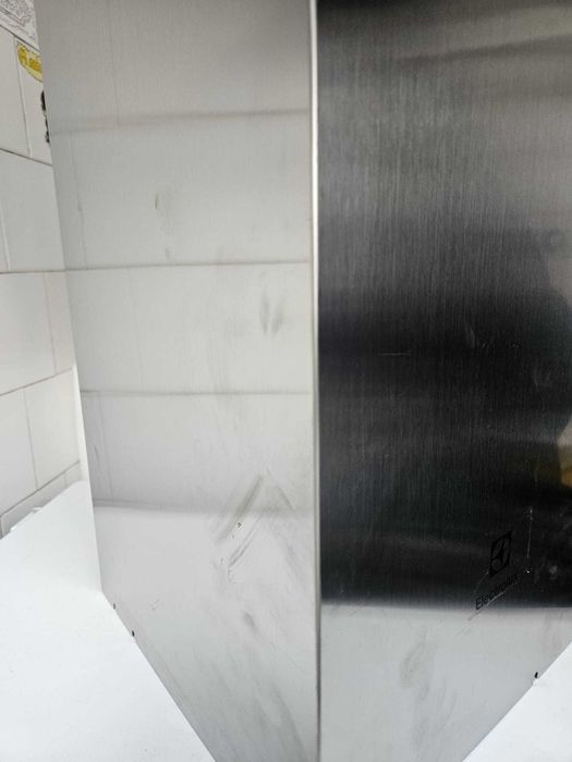 Prelungire hota Electrolux nouă