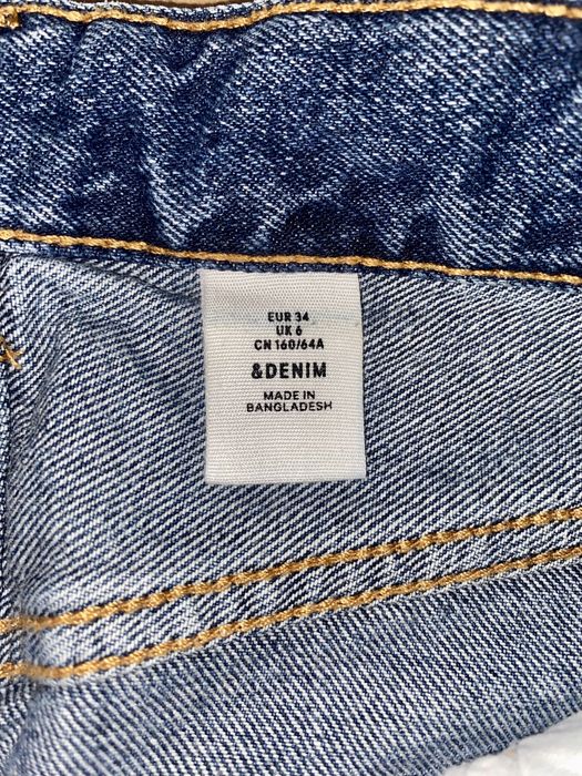 Дънкова пола (ръчно рисувана) Y2K