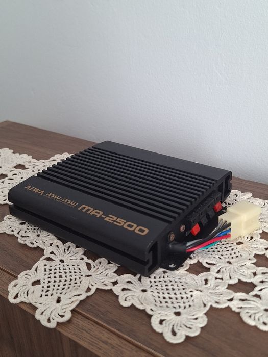 Усилвател Aiwa 2x25w
