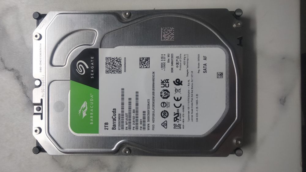 Жесткий диск на 2 терабайта