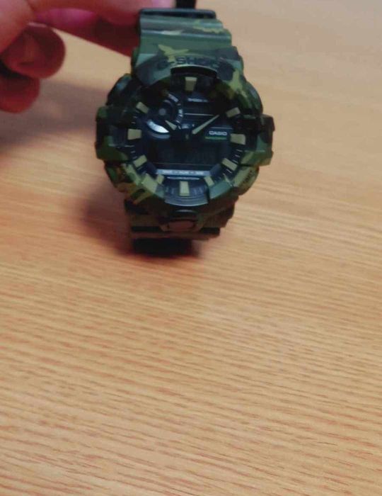 Vând ceas in cea mai buna stare