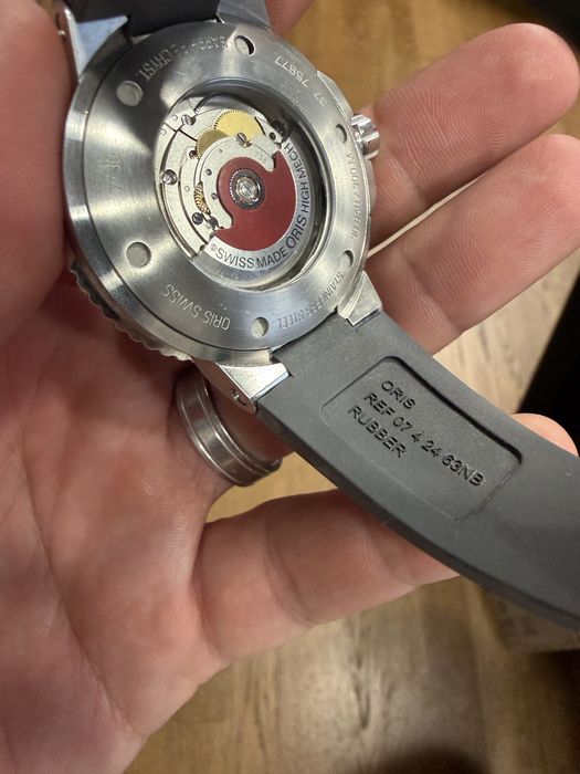ORIS Aquis Date Automatic 43mm | Swiss Made | 300M | Full Set