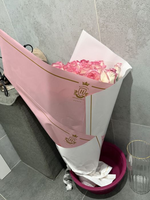 Цветы в корзине , цветы розы