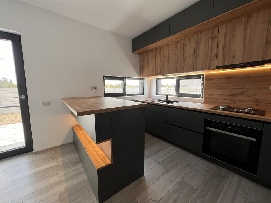 Mobilier la comanda