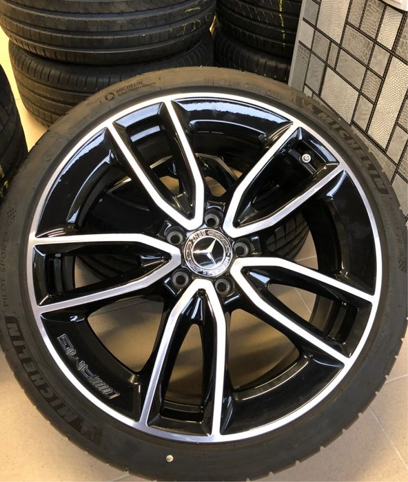 Нови Оригинални Джанти 19цола Mercedes CLA35 AMG(Мерцедес ЦЛА35 АМГ)