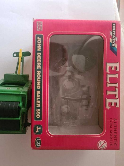 macheta tractor + presa se recomanda a fi un cadou