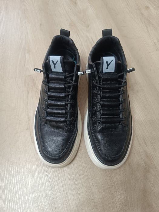 Обувь на мальчика подростка