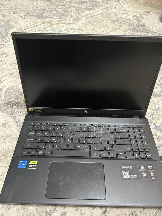 Acer nitro v15.