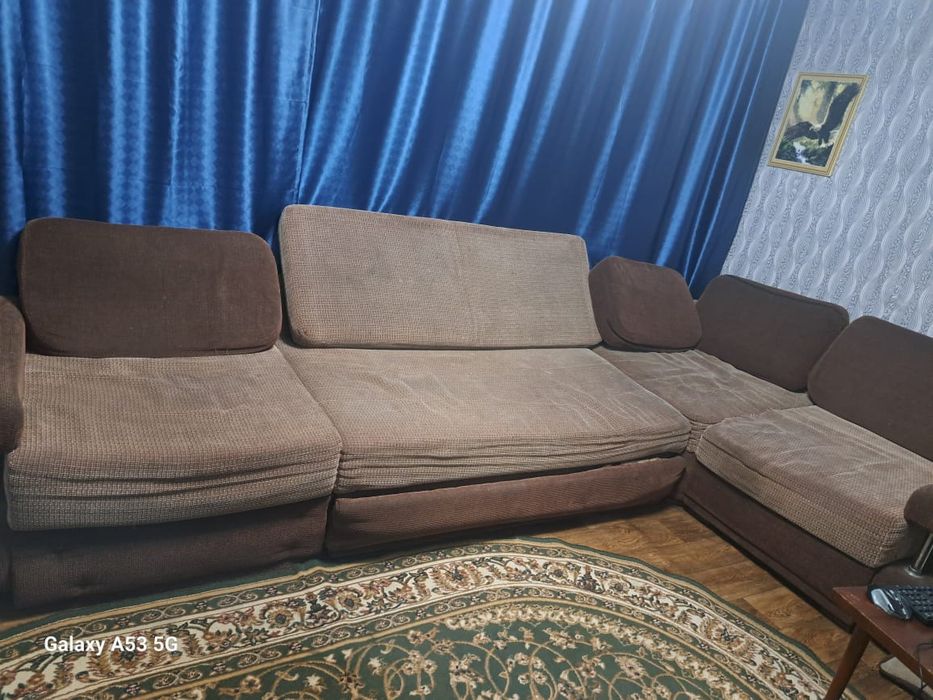Продам диван недорого