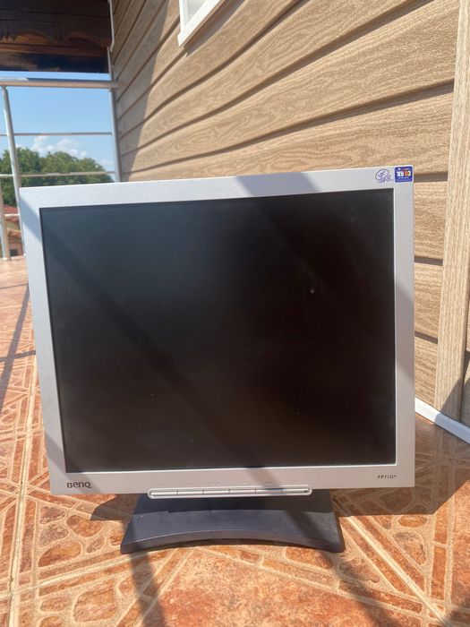монитор BENQ FP71G