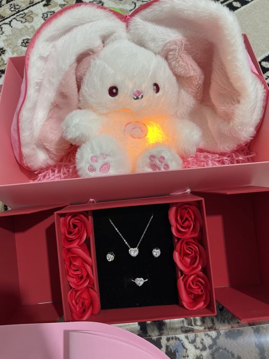 8 мартка спящий клубника