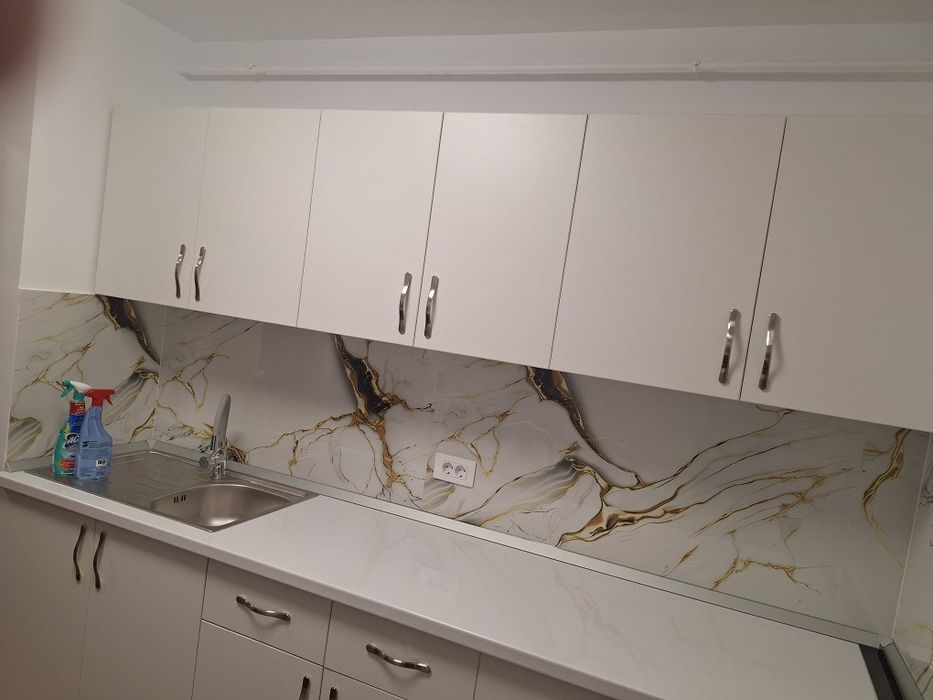 Inchiriez apartament