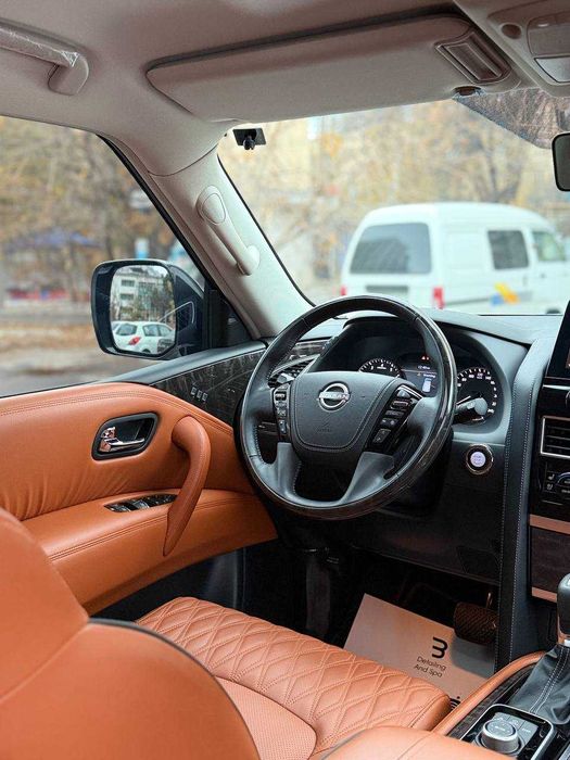 Sotuvda Nissan Patrol Platinum  avtomashinamiz