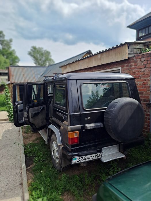 Внедорожник Mahindra
