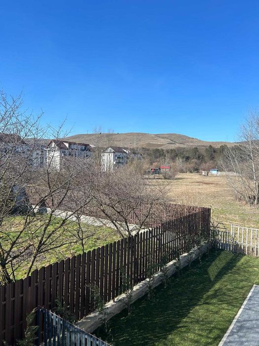 Duplex 5 cam.finisat/133 mp utili+Teren/Zona Tineretului/Comision 0%