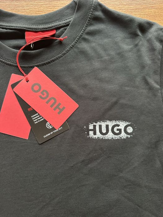 Мъжка,памучна,черна тениска Hugo BOSS с щампа на гърба