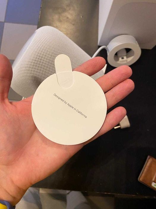 Apple HomePod новая