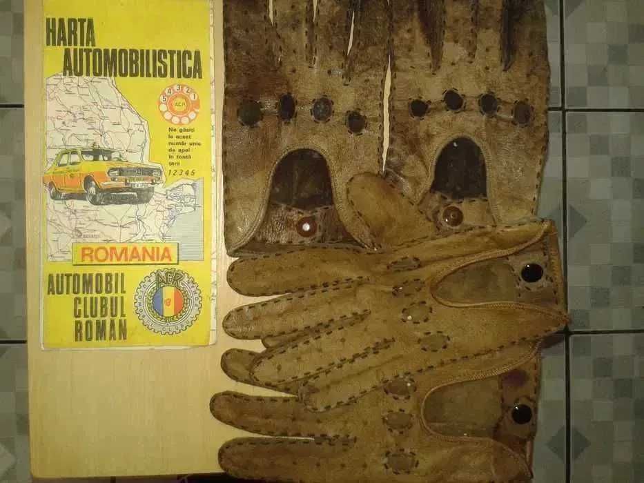 Manusi din piele pentru soferii Automobil Club Roman + harta ACR anii 70