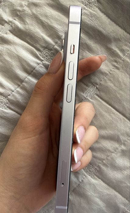Продам Iphone 14