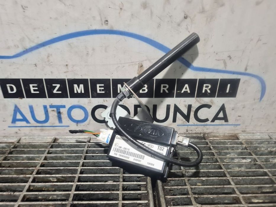 Antena Hyundai Santa Fe 3 2012 - 2016 SUV (1193) 954702W600