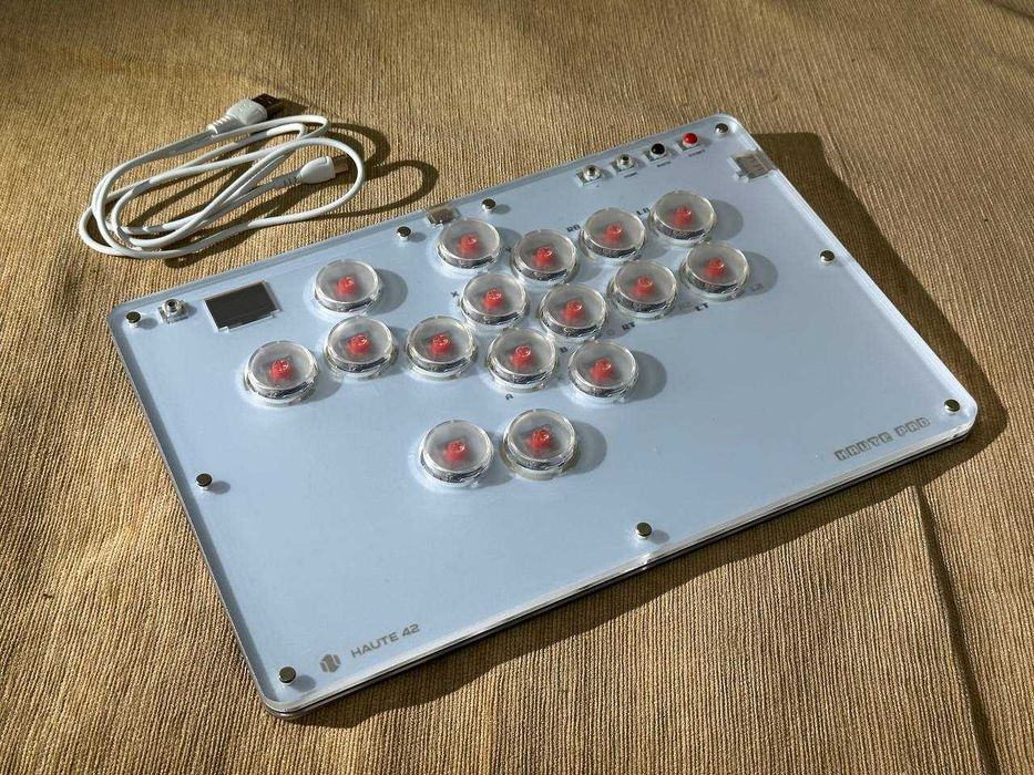 Контроллер Haute42 T16 hitbox